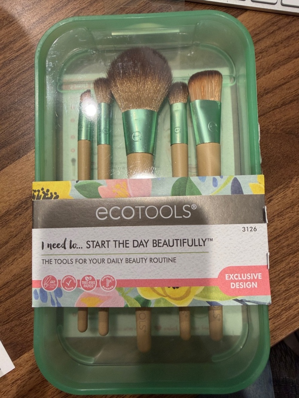 ecotools Mint Green Makeup Brush Set with Natural Wood Handles